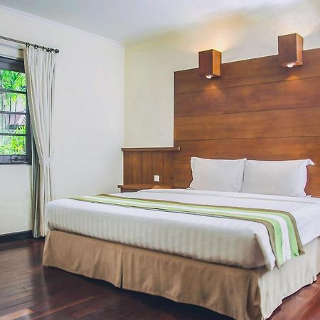 Whiz Prime Hotel Darmo Harapan سورابايا المظهر الخارجي الصورة