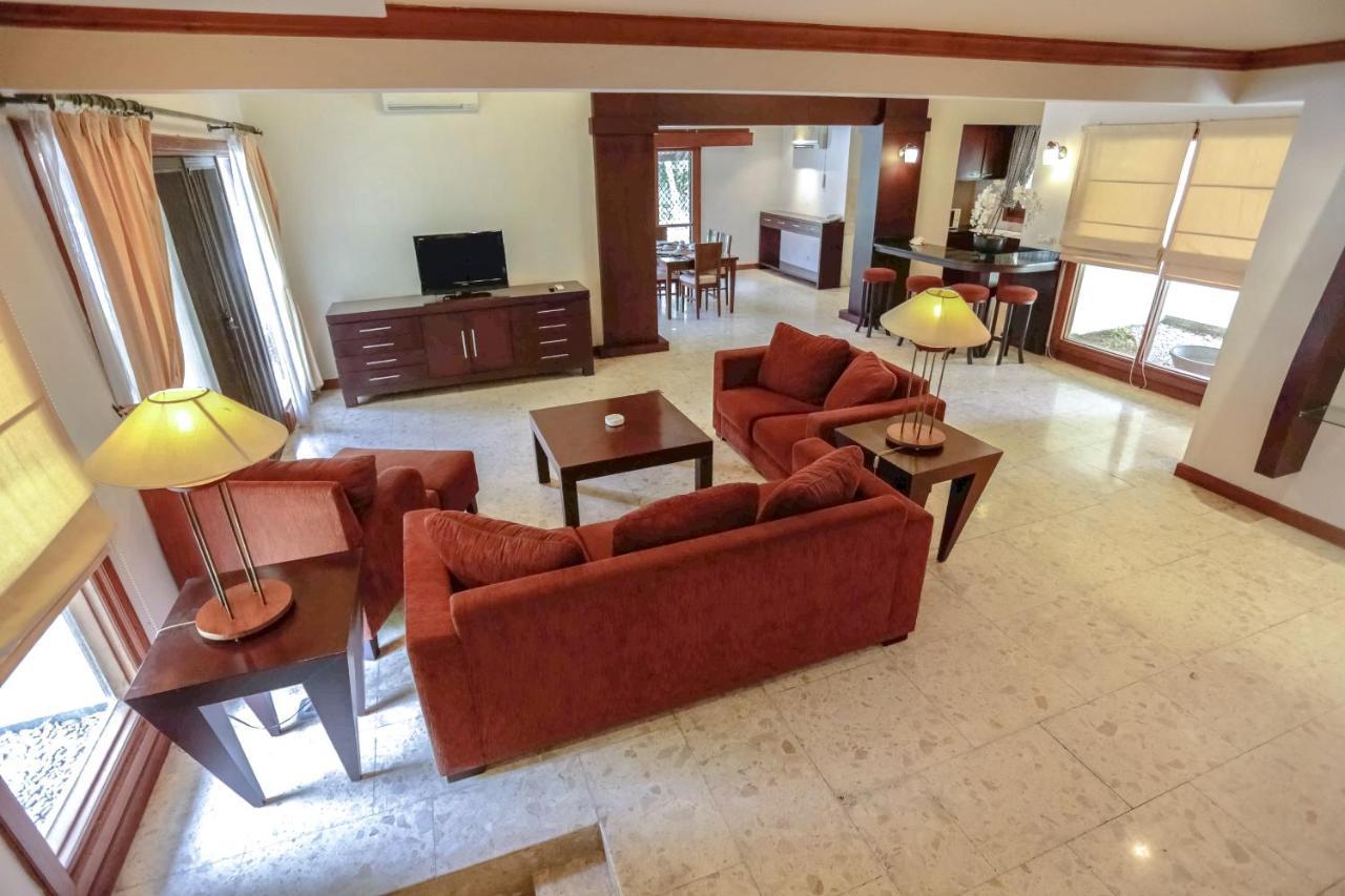 Whiz Prime Hotel Darmo Harapan سورابايا المظهر الخارجي الصورة