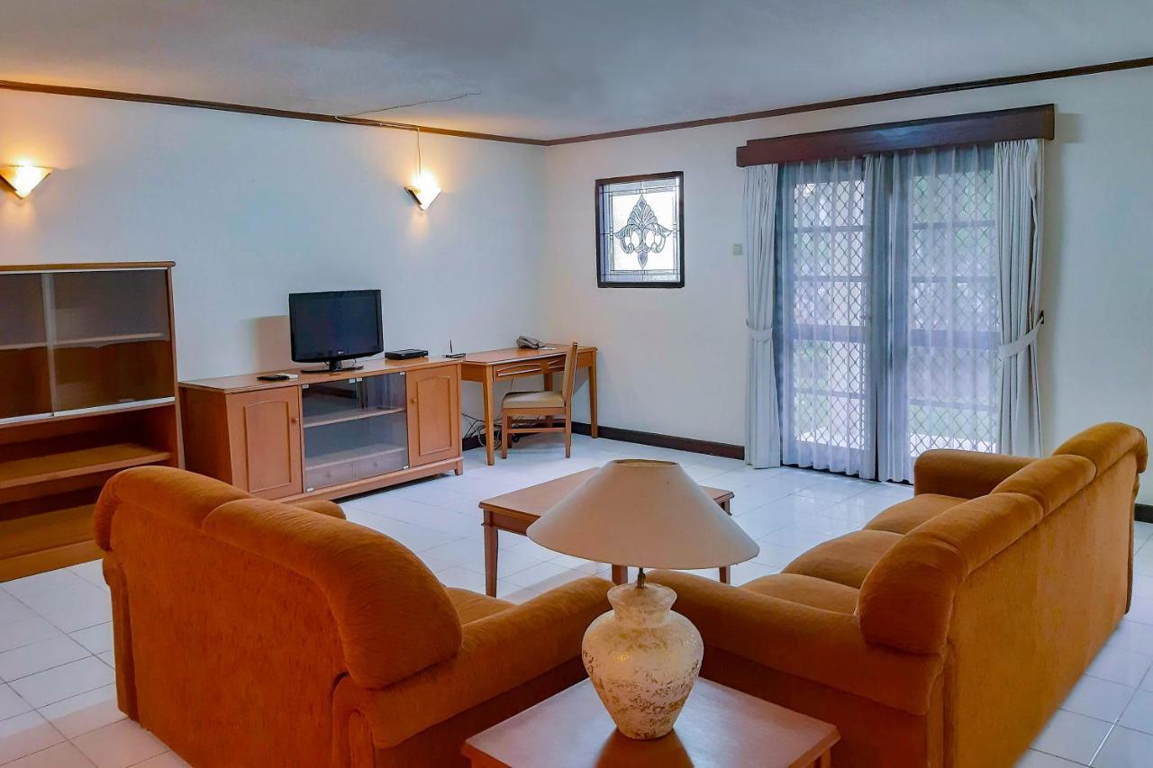 Whiz Prime Hotel Darmo Harapan سورابايا المظهر الخارجي الصورة
