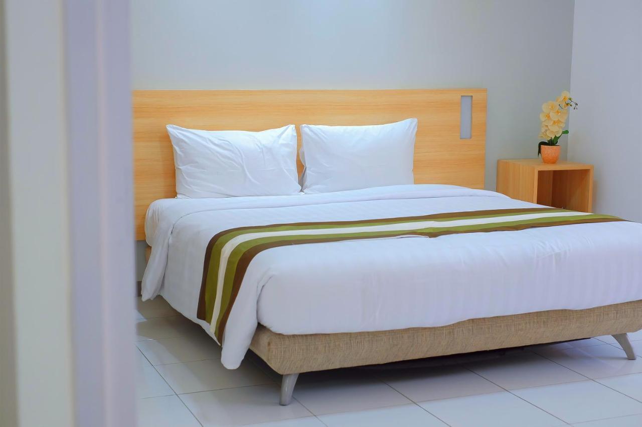 Whiz Prime Hotel Darmo Harapan سورابايا المظهر الخارجي الصورة