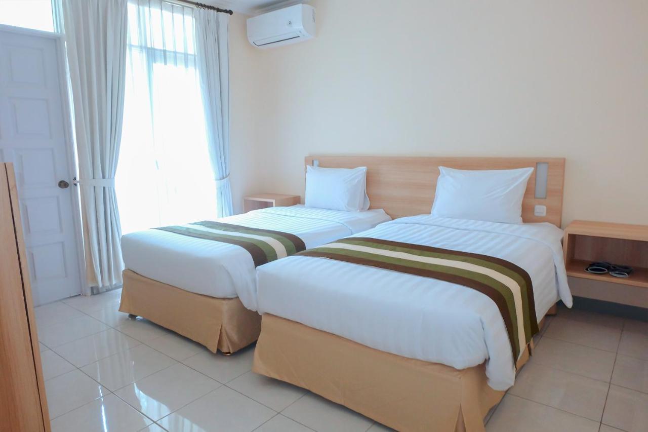 Whiz Prime Hotel Darmo Harapan سورابايا المظهر الخارجي الصورة