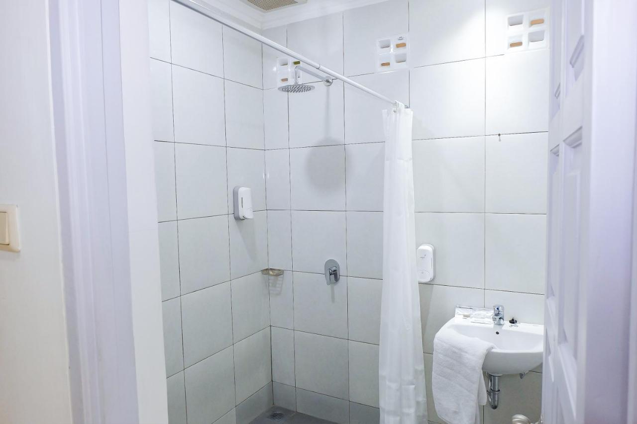Whiz Prime Hotel Darmo Harapan سورابايا المظهر الخارجي الصورة
