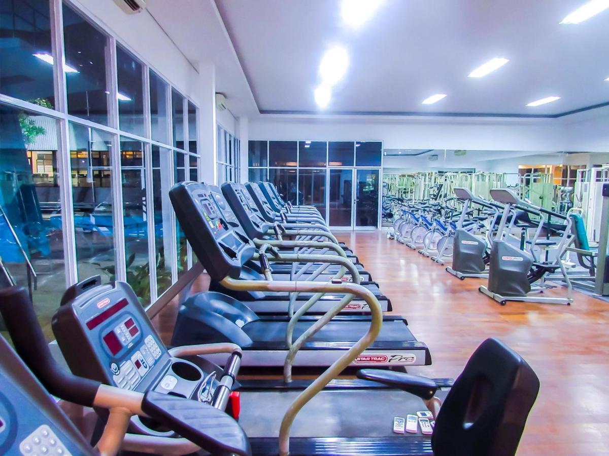 Whiz Prime Hotel Darmo Harapan سورابايا المظهر الخارجي الصورة